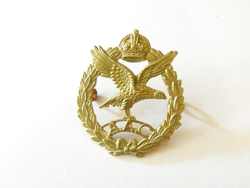 WW2 Army Air Corps Cap Badge.