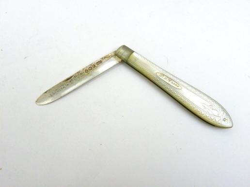 Victorian Silver Blade & Mother-of-pearl Handle Fruit Knife