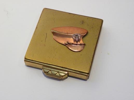 Interesting WW2 USA Sweetheart Powder Compact with Mirror