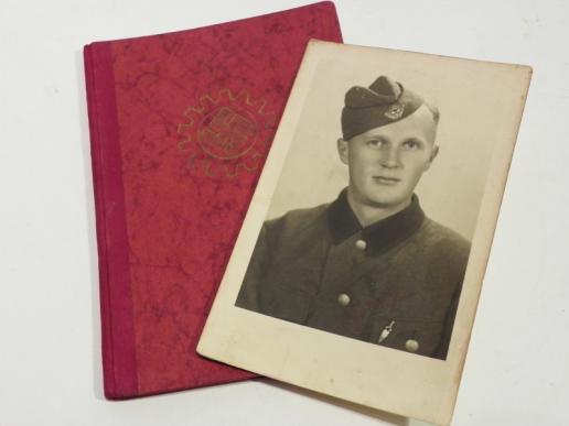 Pre WW2 German Workers Book with Photograph