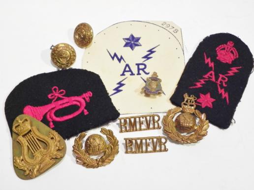 Good Selection of Vintage Royal Marines Insignia, Patches Etc