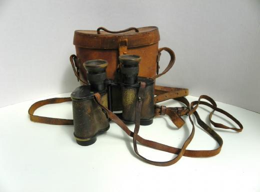 WW1 Era Ross Binoculars in Leather Case 