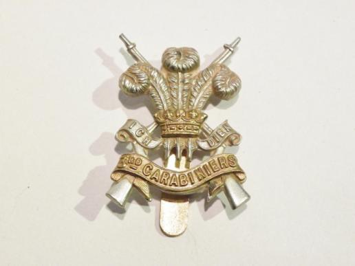 Superb 3rd Carabiniers Cap Badge