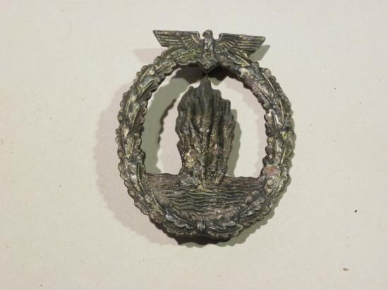 WW2 German Kriegsmarine Minesweeper Badge