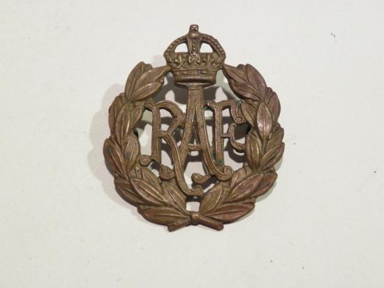 WW2 Era RAF Cap Badge.