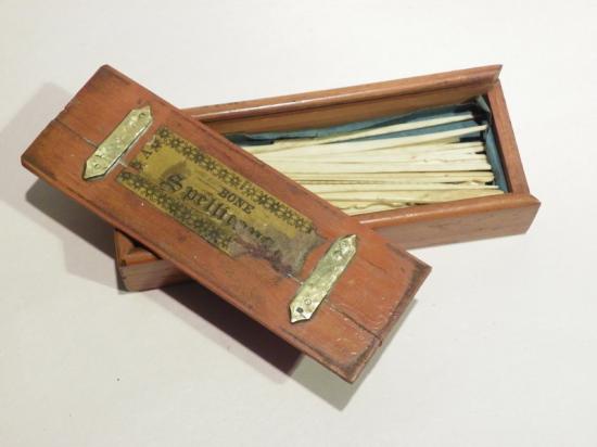 Lovely Victorian Boxed Game of Bone Spellicans/Jack Straws