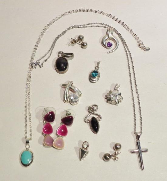 Super Mixed Lot of Twelve Sterling Silver & Stone Set Items of Jewellery 3