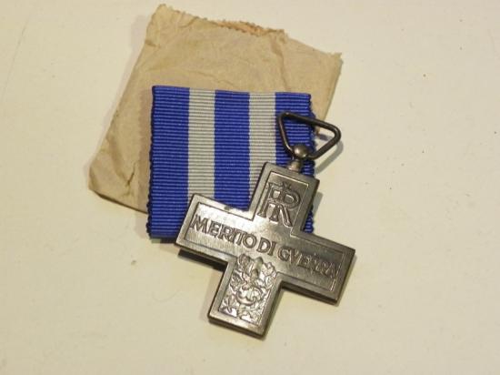 Post WW2 Italian War Merit Cross