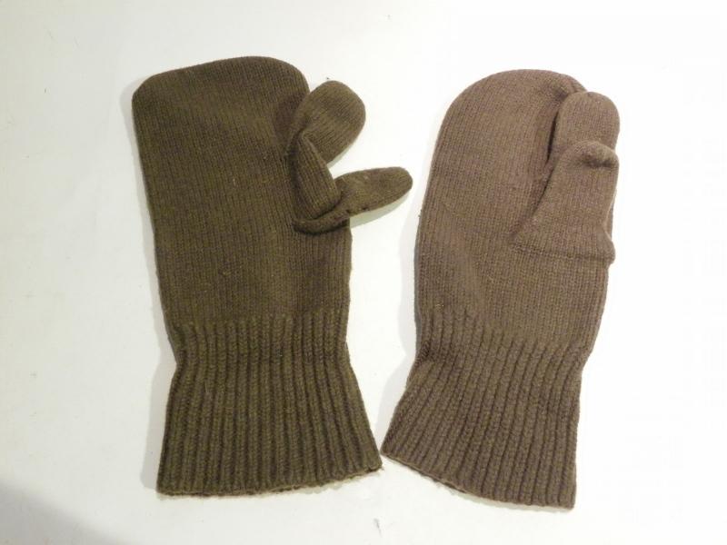 Vintage Army Wool Mittens with Trigger Finger