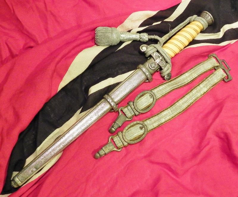 Superb German Army Officers Dress Dagger by Klass.