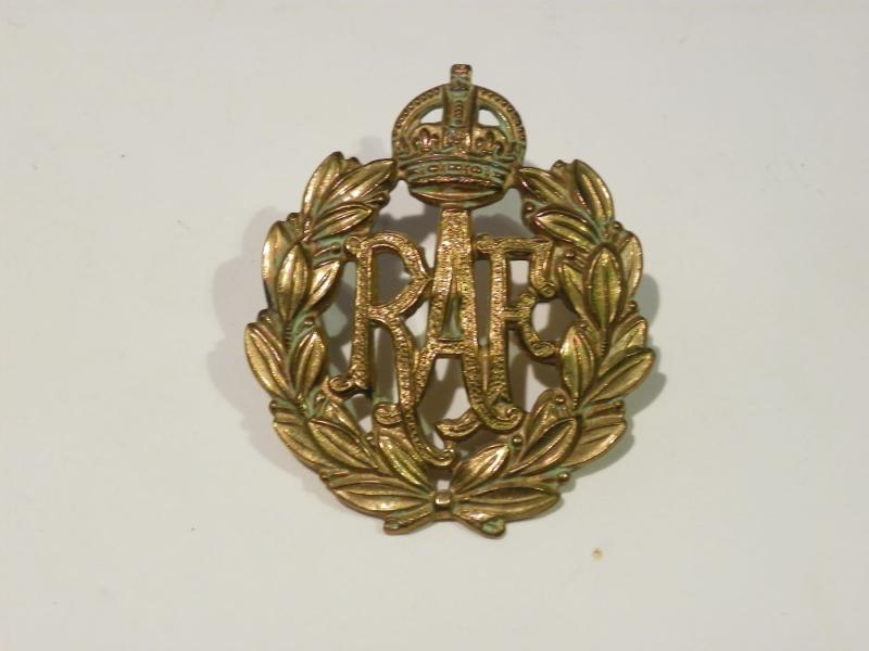 1930’s RAF Cap Badge.