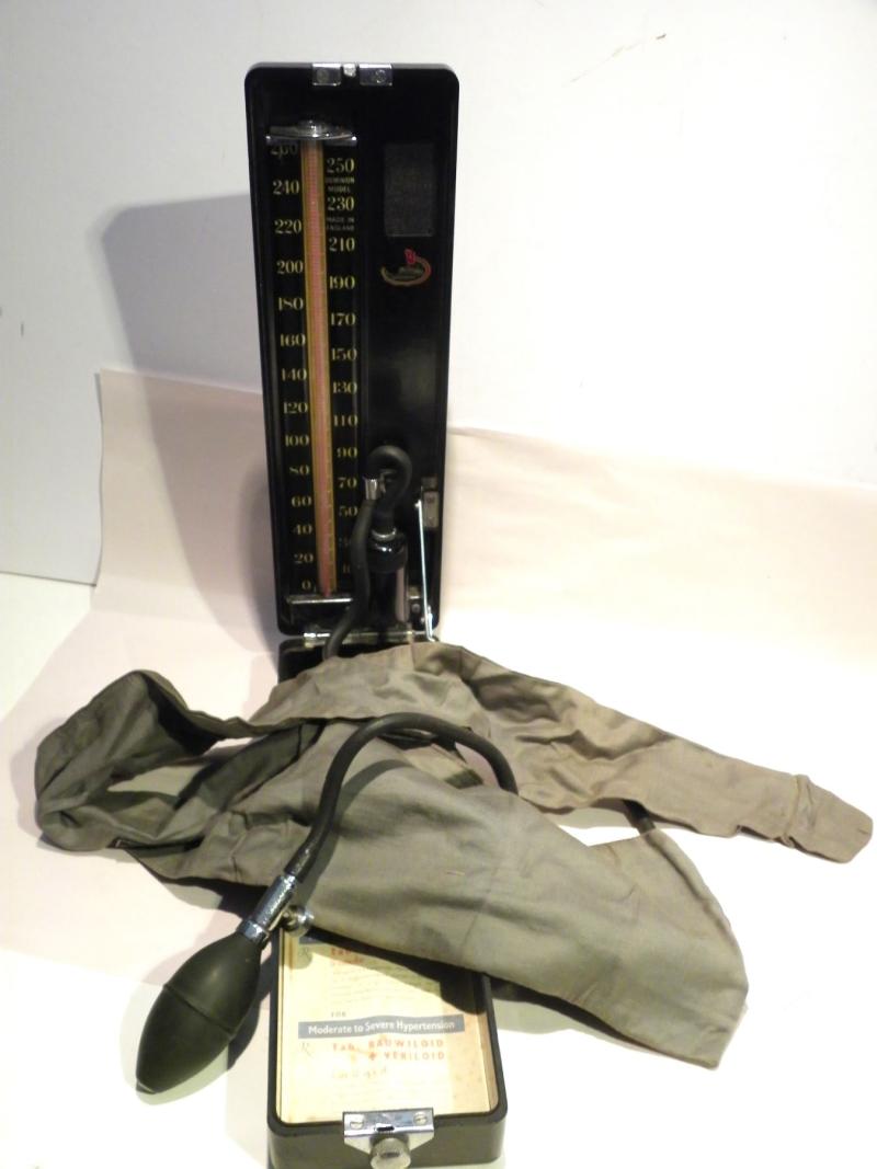 Vintage Cased Sphygmomanometer – Blood Pressure Gauge