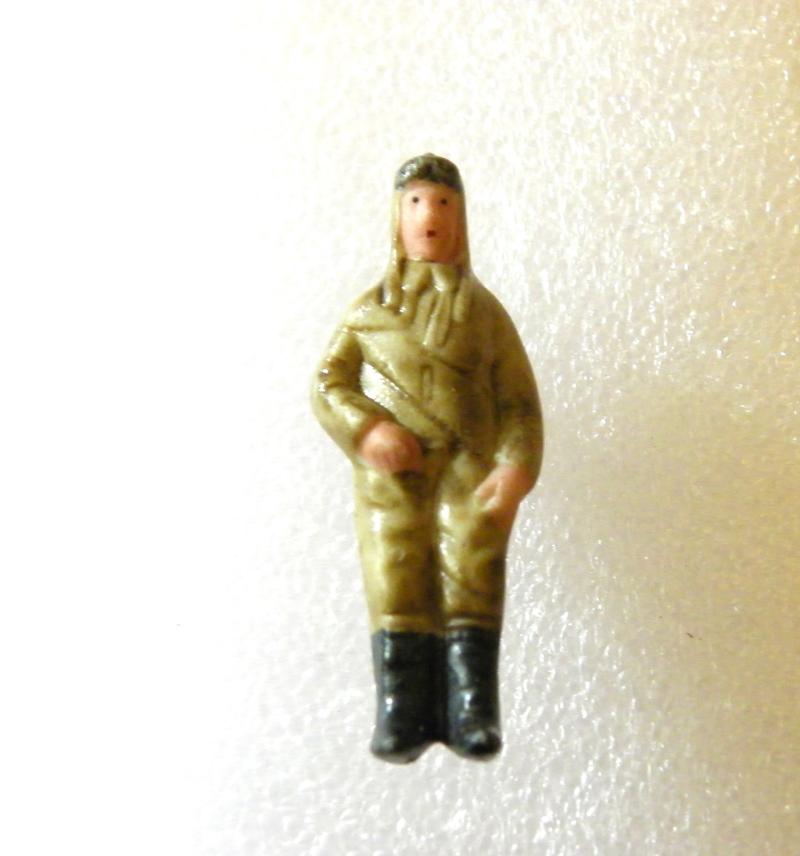1930’s German WHW Porcelain Soldier Pin Badges Pilot