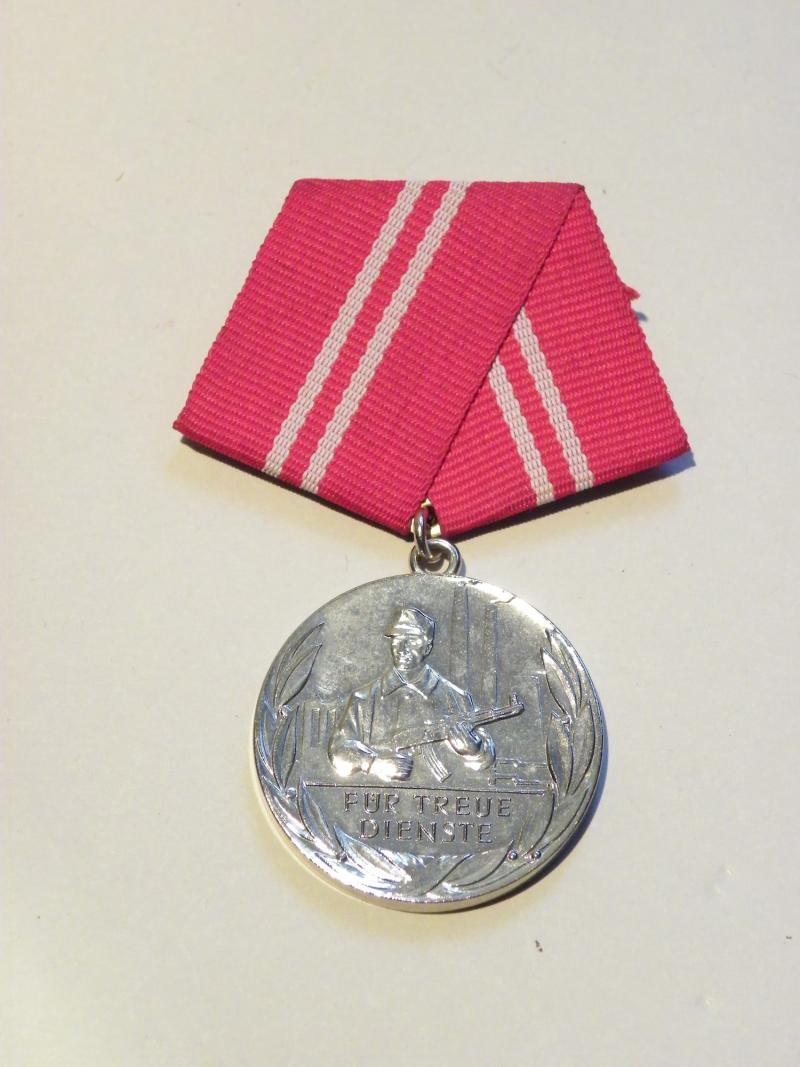 Vintage East German Medal for Faithful Service – Fighting Groups