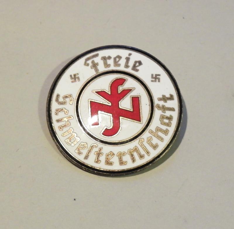 1930’s NSV Association Sisters and Nurses Enamelled Badge.