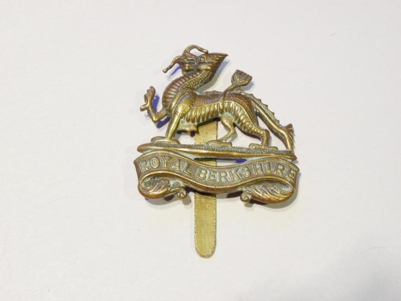 Royal Berkshire Regiment Cap Badge.