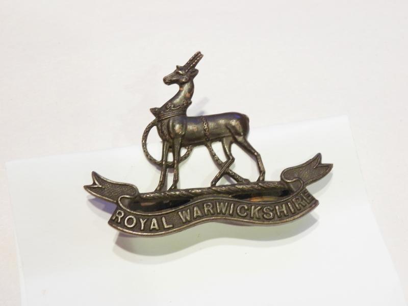 WW1 Royal Warwickshire Officers Cap Badge.