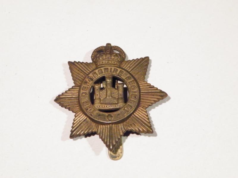 WW1 Era Devonshire Regiment Cap Badge.