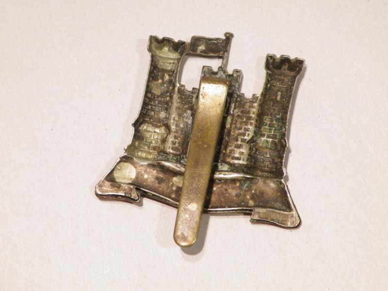 WW1 6th Inniskilling Dragoons Cap Badge.