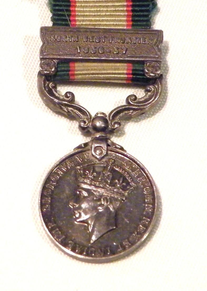 WW2 Miniature India General Service Medal with Bar