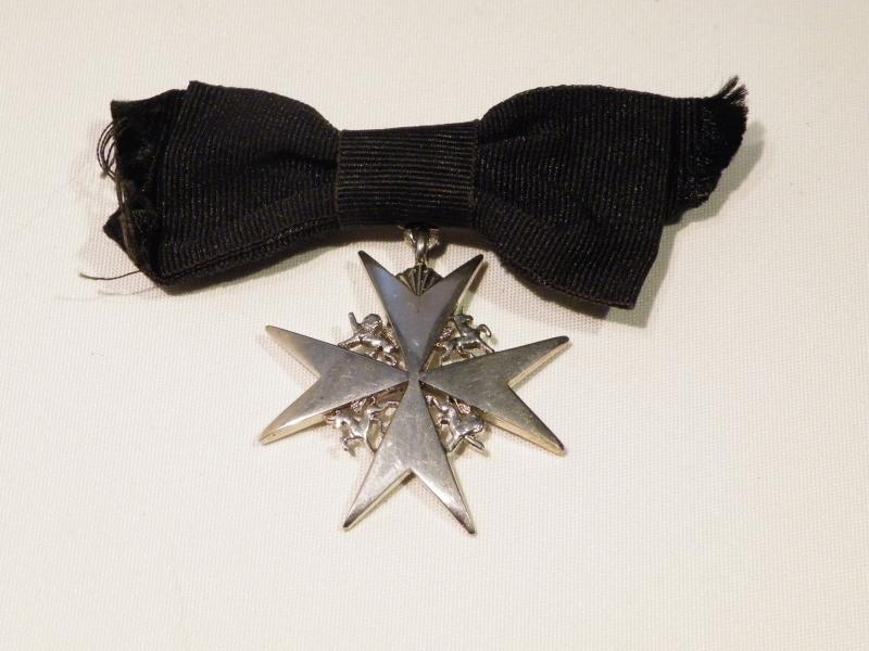 Order of St John Officers Serving Sisters Breast Badge