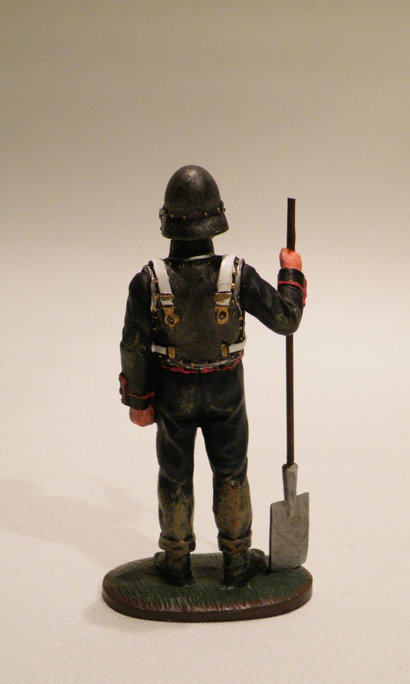 Two Vintage Del Prado Painted Die Cast Pieces – British Cannon