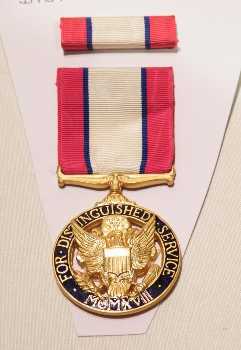 Vintage United States Army Distinguished Service Medal with Bar
