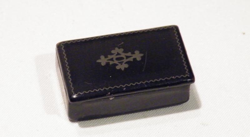 Georgian Miniature Paper mâché Snuff Box.