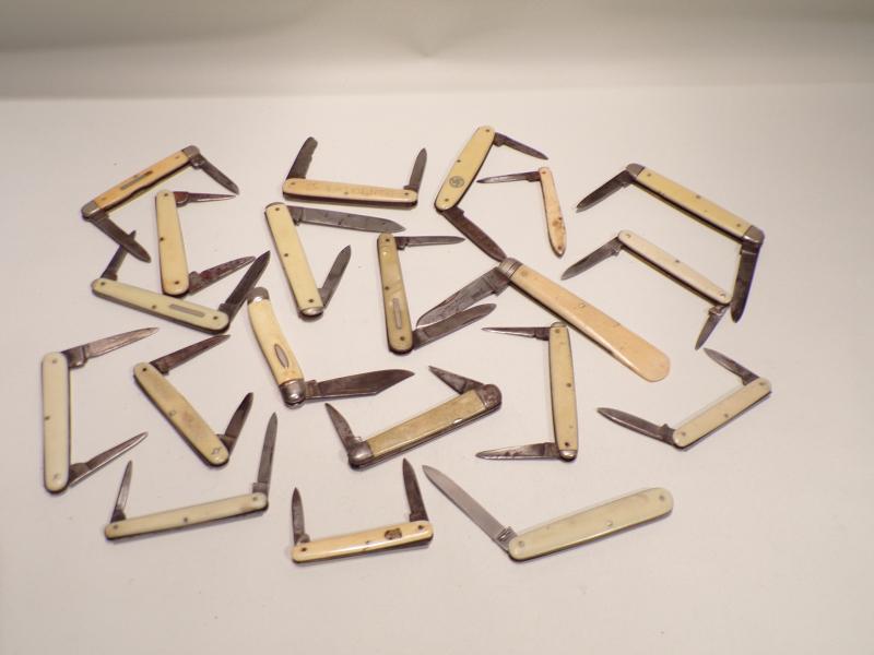 20 Victorian & Later Pen Knives