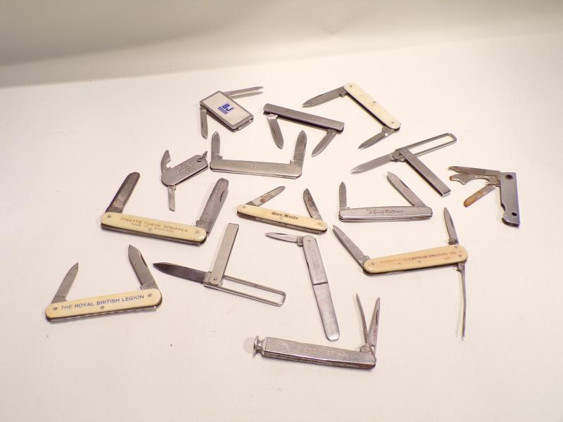 14 Vintage Advertising Knives.