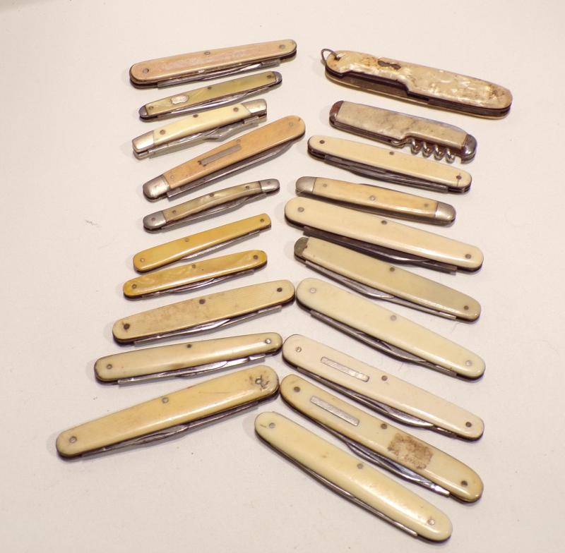 20 Victorian & Later Pen Knives