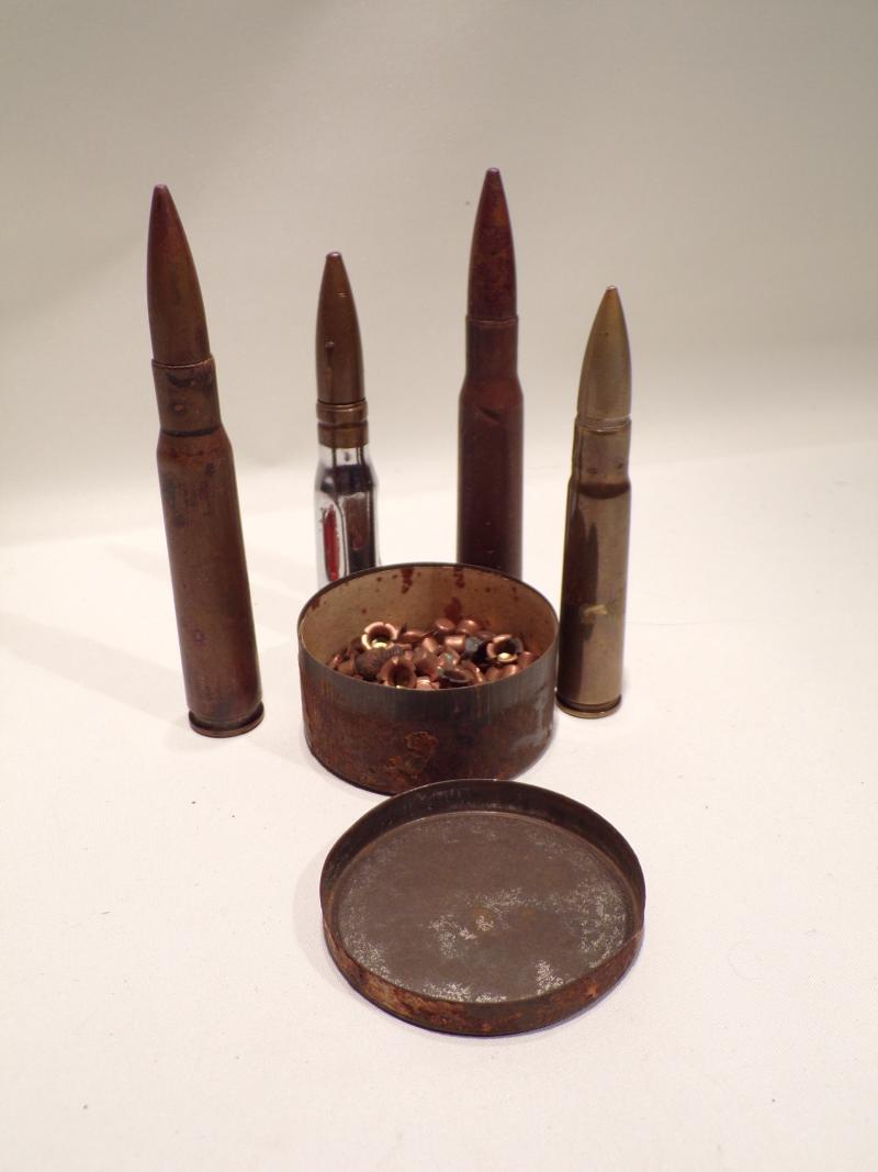Tin of Vintage Musket Percussion Caps and 4 Cartridges
