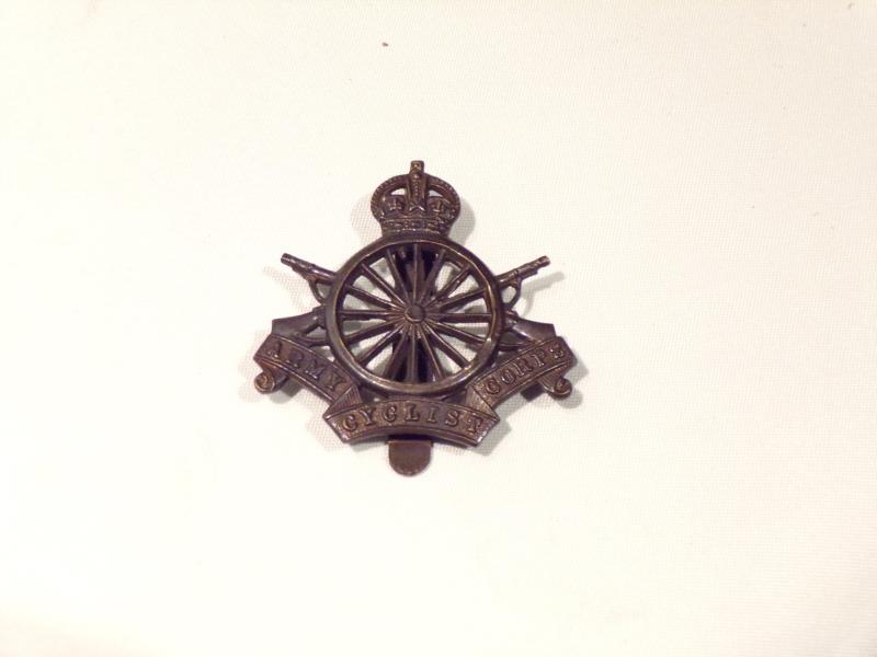 WW1 Army Cyclist Corps Officers Cap Badge.