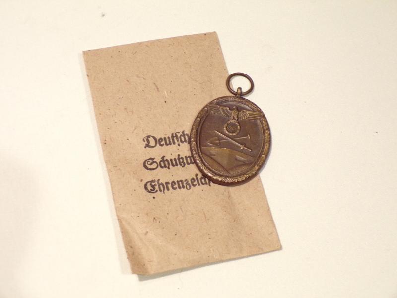 WW2 Era West Wall Medal
