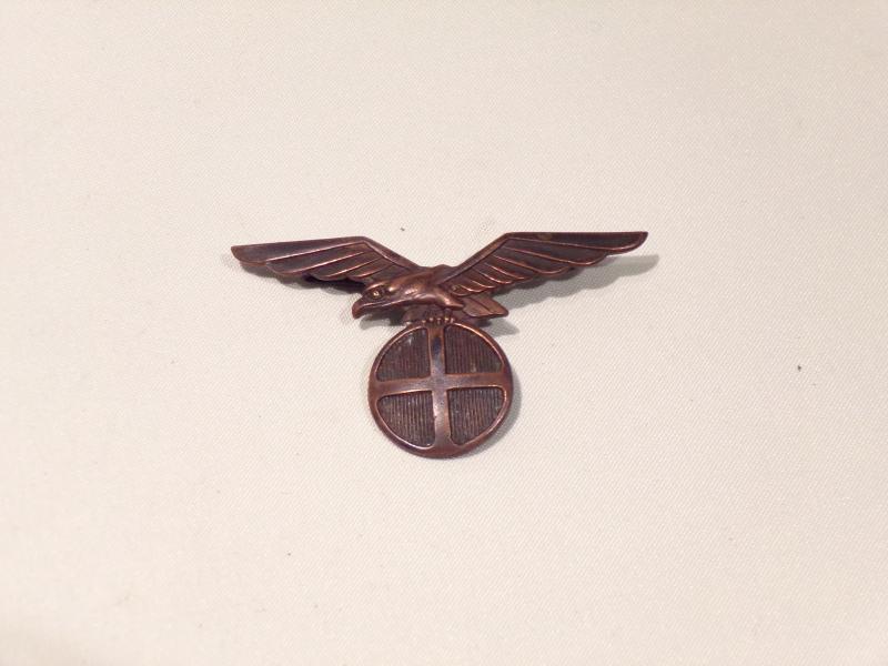 Rare WW2 Era Norwegian Vidkun Quisling Cap Badge