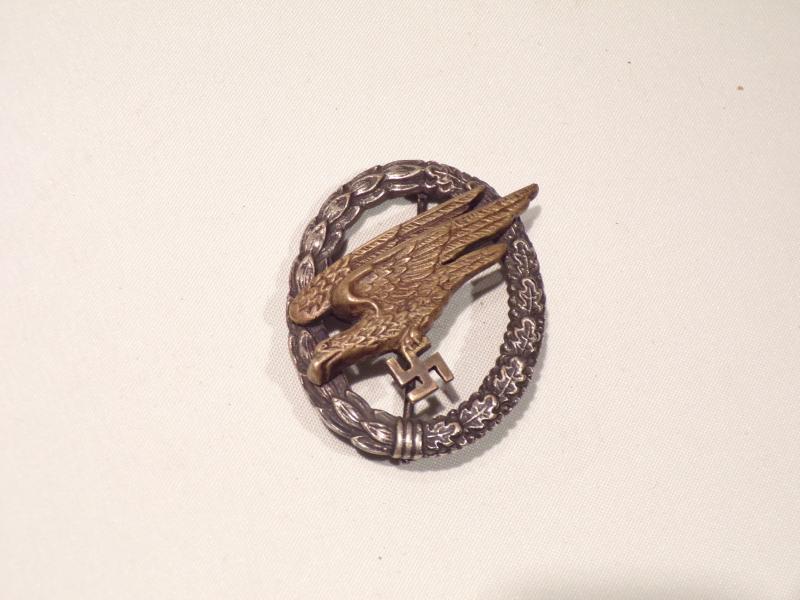 WW2 German Luftwaffe Paratroopers Badge by Brüder Schneider.