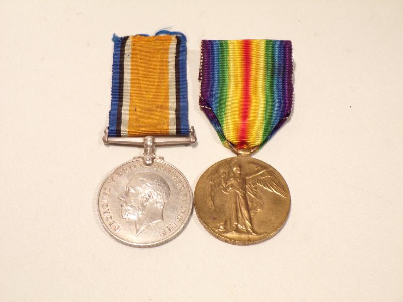 WW1 Medal pair to Garlick Royal Fusiliers.