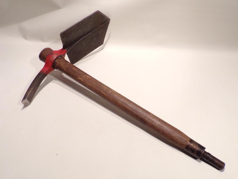 WW2 British E-Tool Complete in Web Cover.