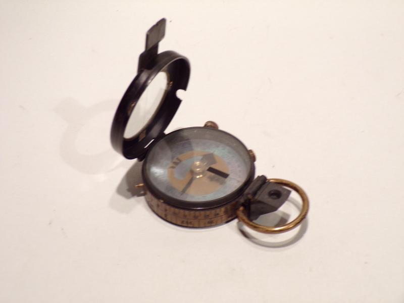 WW1 Officers Field Compass – Named to MC Winner.