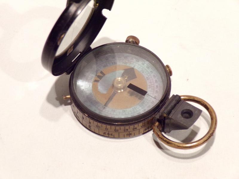 WW1 Officers Field Compass – Named to MC Winner.