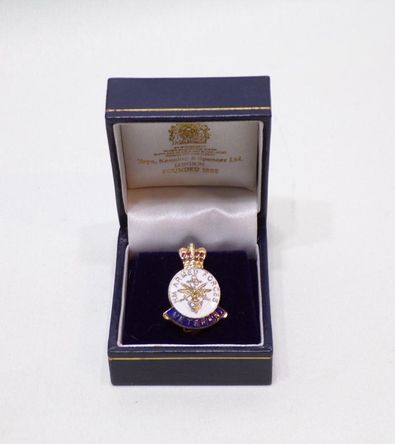 Vintage HM Armed Forces Veteran Enamelled Pin Badge