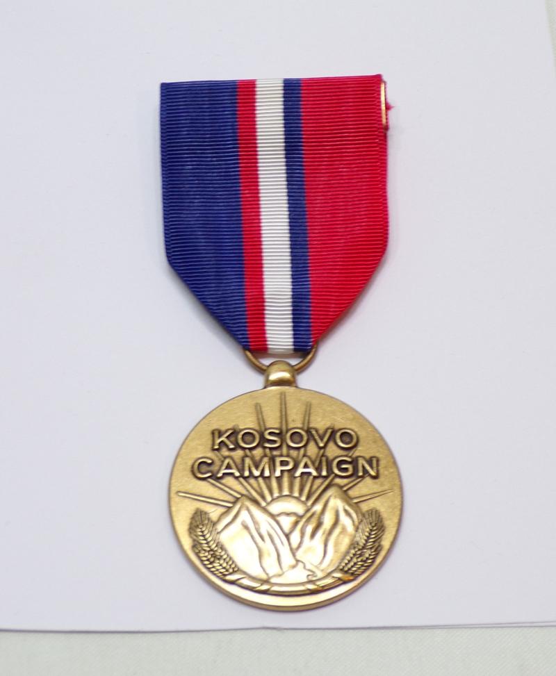 Vintage US Army Kosovo Campaign Medal