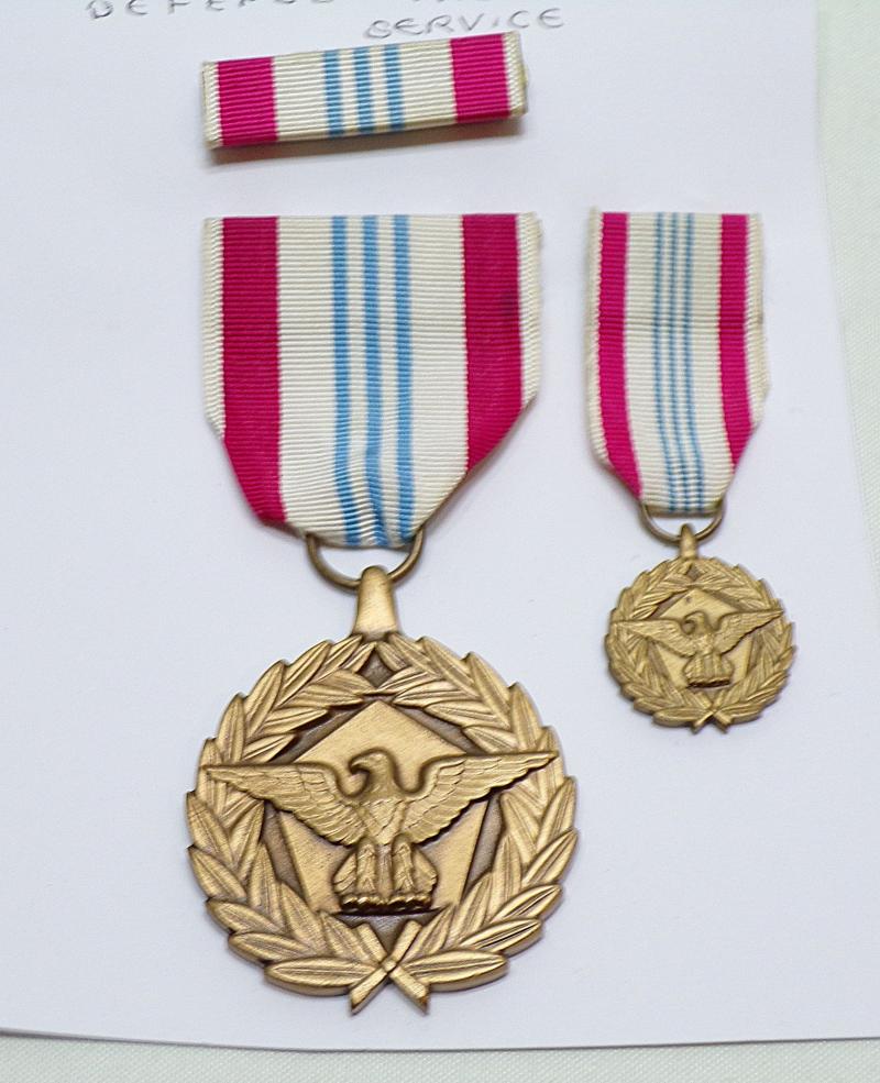 Vintage US Army Defense and Meritorious Service Medal & Miniature