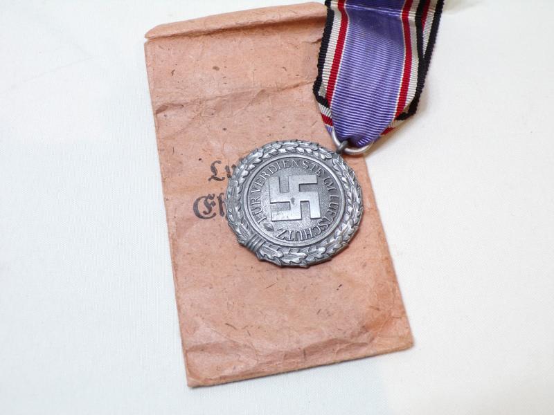 WW2 Era German Luftschutz Medal.