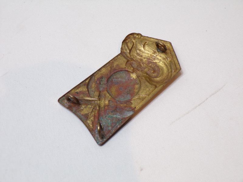 WW2 Italian Engineer / Pioneers Helmet Plate.