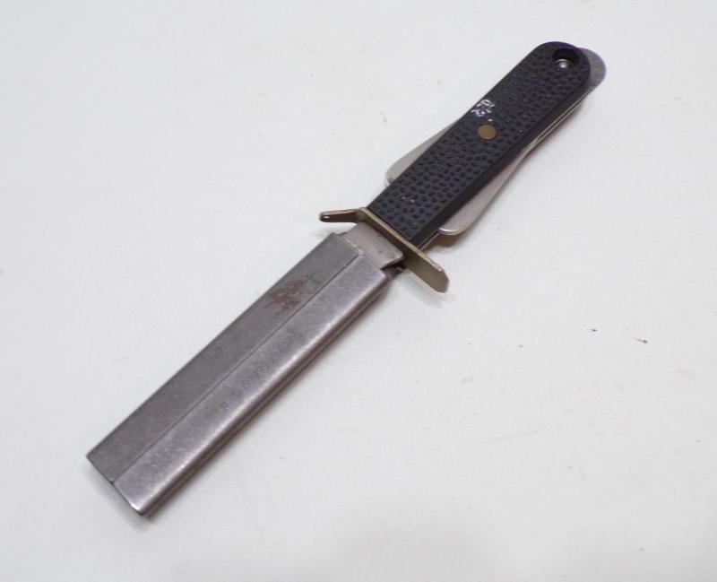 Vintage RAF Aircrew Survival Parachute Knife.