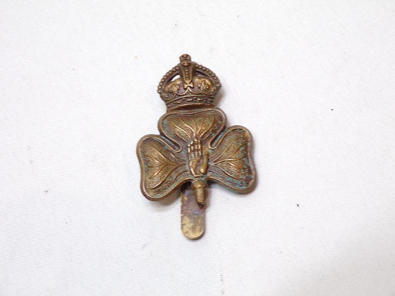 Scarce WW1 Era 14th Btn Royal Irish Regiment Cap Badge.