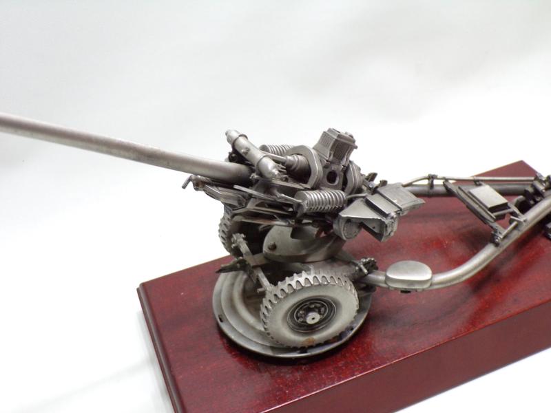 Solid Metal Model 105mm L118 Light Howitzer Field Gun.