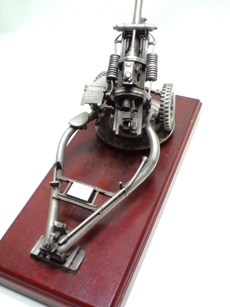 Solid Metal Model 105mm L118 Light Howitzer Field Gun.