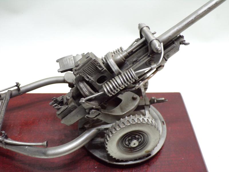 Solid Metal Model 105mm L118 Light Howitzer Field Gun.